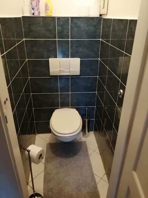 2 Bedrooms Close Vysehrad - Congress Centrum Prag Eksteriør billede
